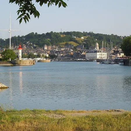 Moderne アパート オンフルール